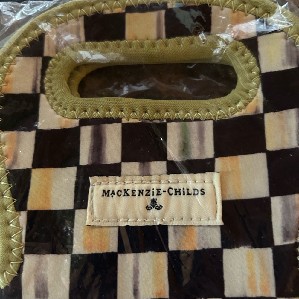 Mackenzie Childs Neoprene Wine Tote Bag W/ 2 Matching Coozies Courtley Check New - Picture 7 of 7